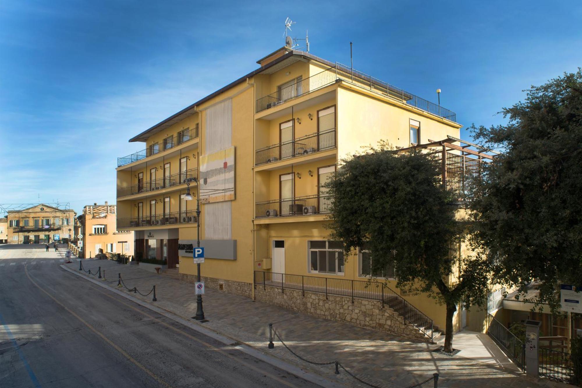 Hotel Astoria Fermo Exteriör bild